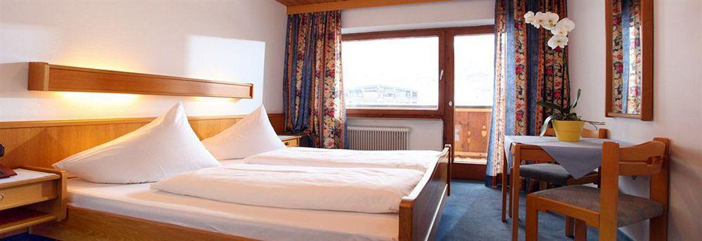 Hotel Taxacher Kirchberg in Tirol Exterior photo