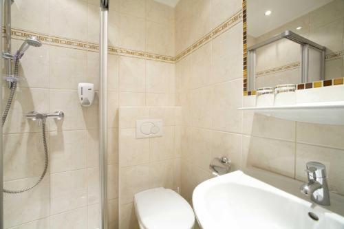 Hotel Taxacher Kirchberg in Tirol Room photo